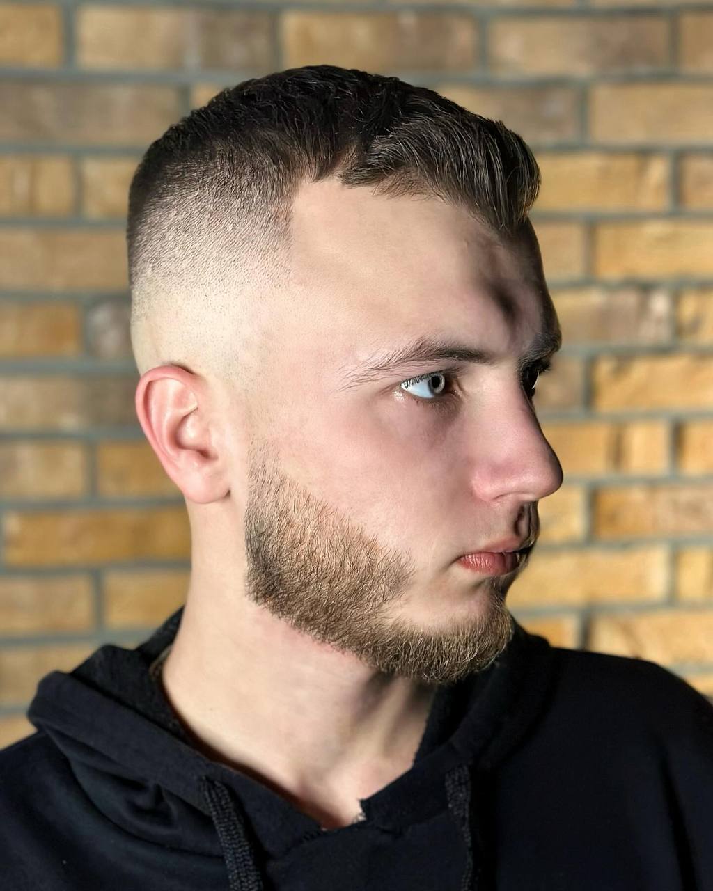 Crew cut with beard detailing close-up, by barber Alex at BRODSKI Barbershop Wilanów, Warszawa