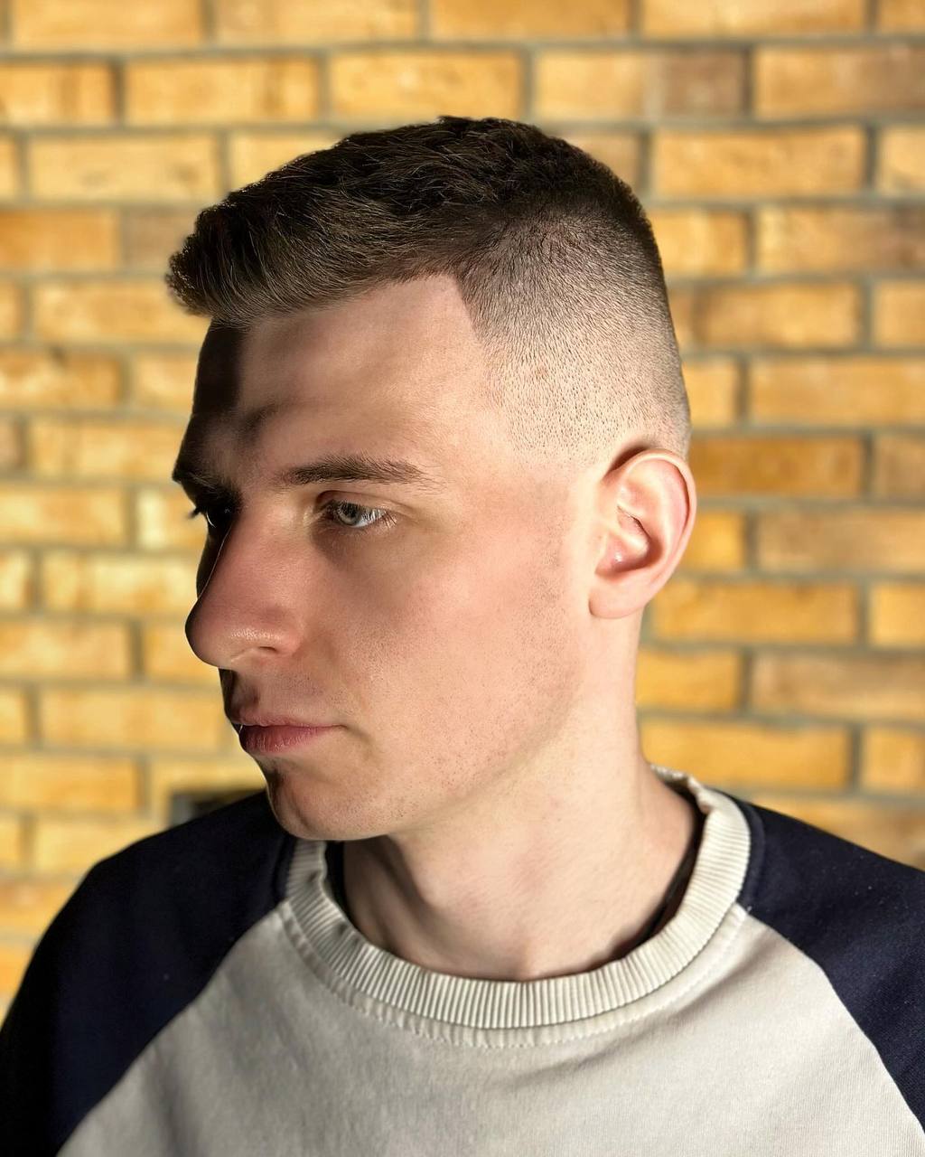 Crew cut haircut, fade detail, by barber Alex at BRODSKI Barbershop Wilanów, Warszawa