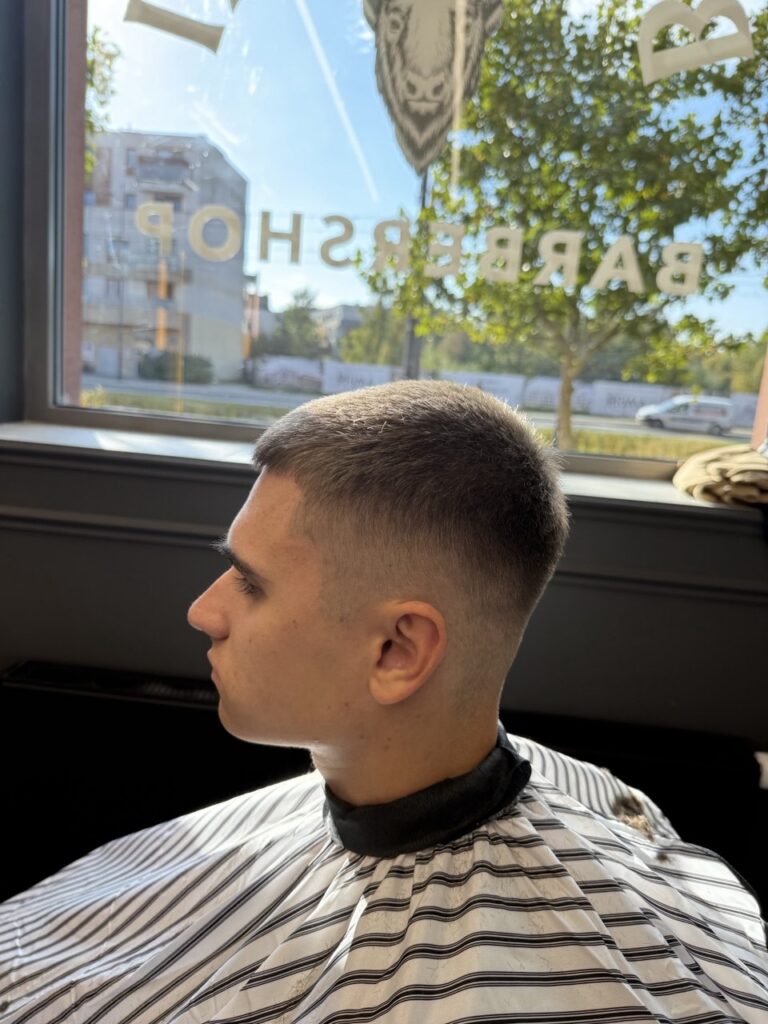 Grown-out fade before crew cut with skin fade, profile view, BRODSKI Barbershop Wilanów, Warszawa
